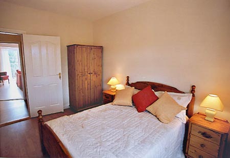 Bed2-thru-hall